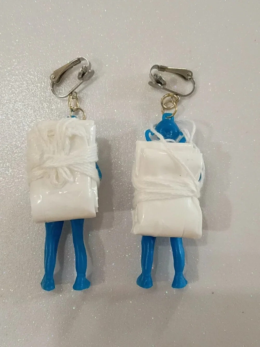 Ear-Box bright blue